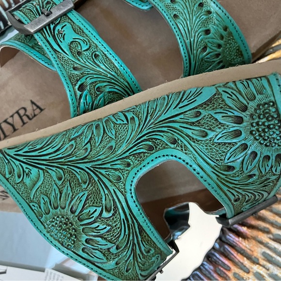 MYRA VERDENT RANGES HAND-TOOLED SANDALS - Picture 4 of 6